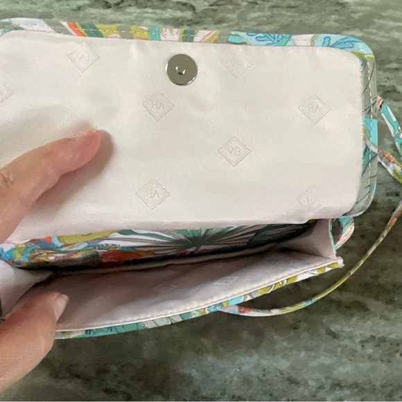 Vera Bradley all in one crossbody purse bag RFID protection 7”x4” - Picture 10 of 11